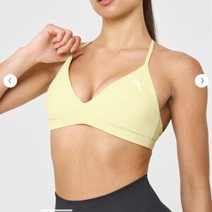Oner Active Easy ultra minimal v neck bralette